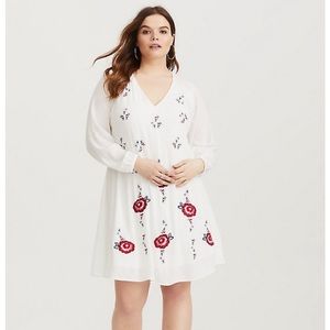 NWT Torrid Ivory Floral Embroidered Gauze Dress